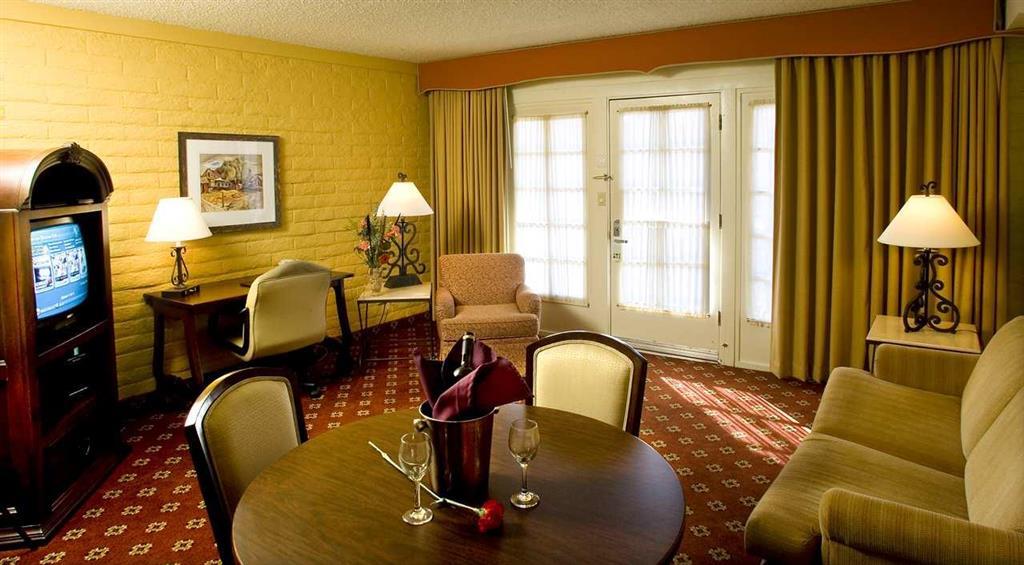 Doubletree By Hilton Tucson-williams Center 4* Tucson