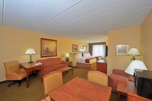 Express & By Ihg Hotel