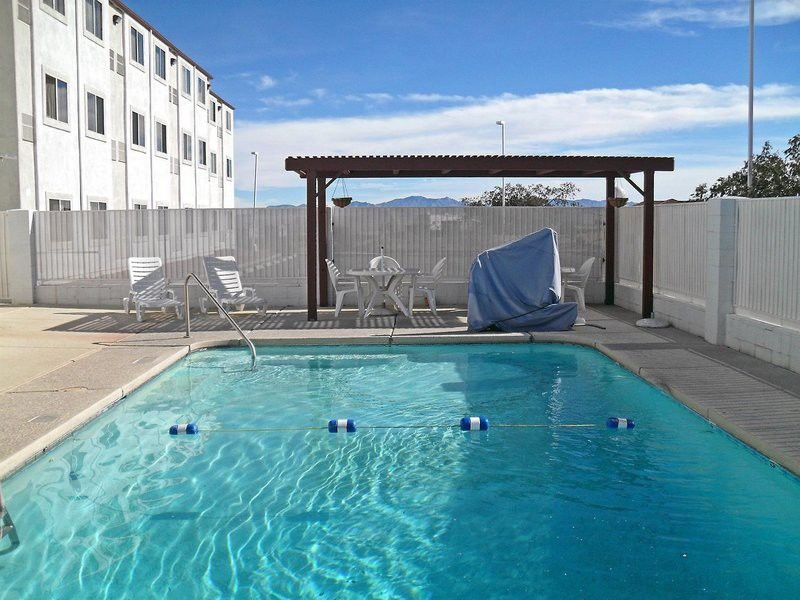 6-benson, Az 2* Benson