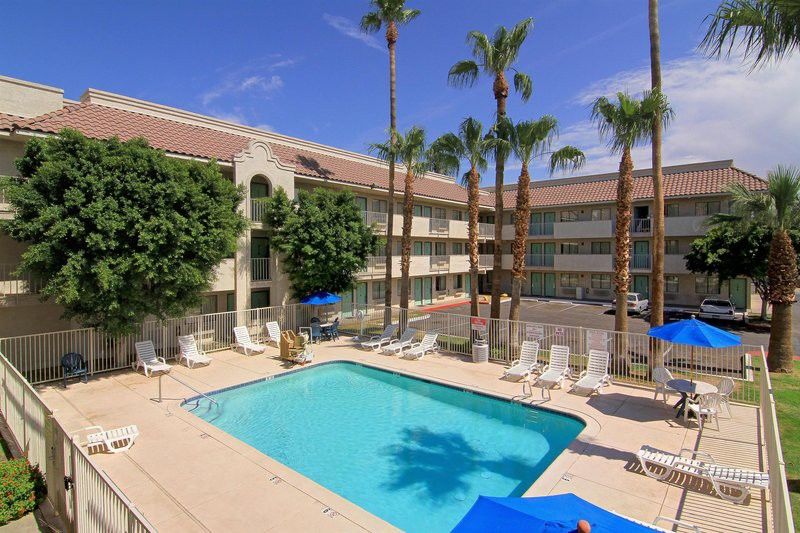 6-phoenix, Az - West 2* Phoenix