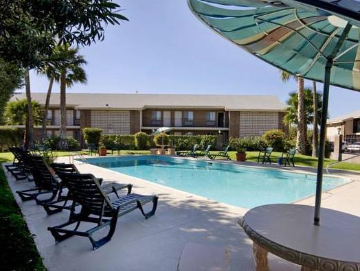 The Kennedy Tucson, Surestay Collection By Western 2*