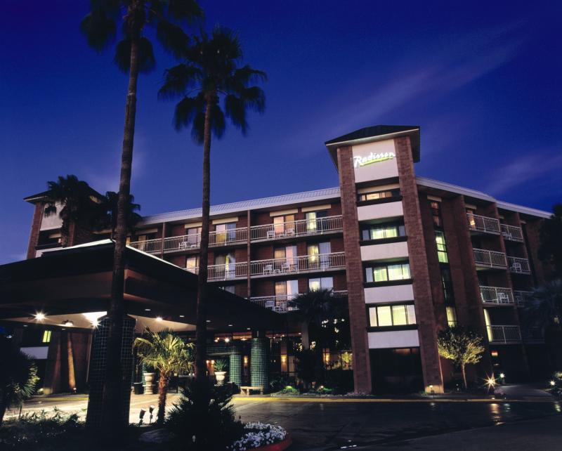 Embassy By Hilton East 4*