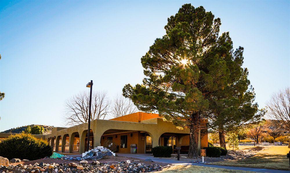 Verde Valley Rv & Camping 3*
