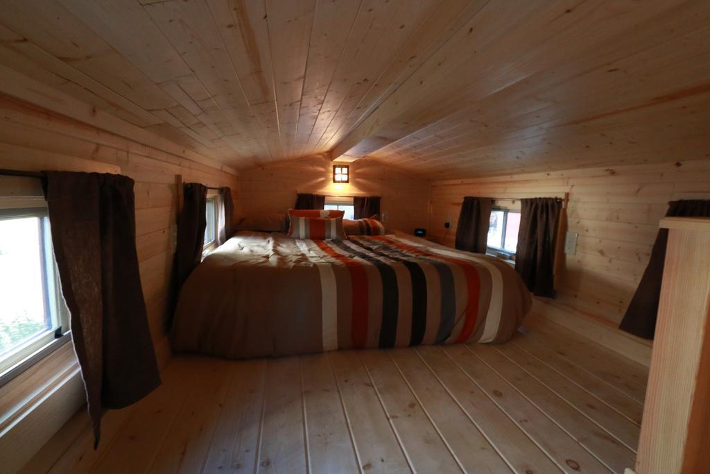 Valley Tiny House 17 *