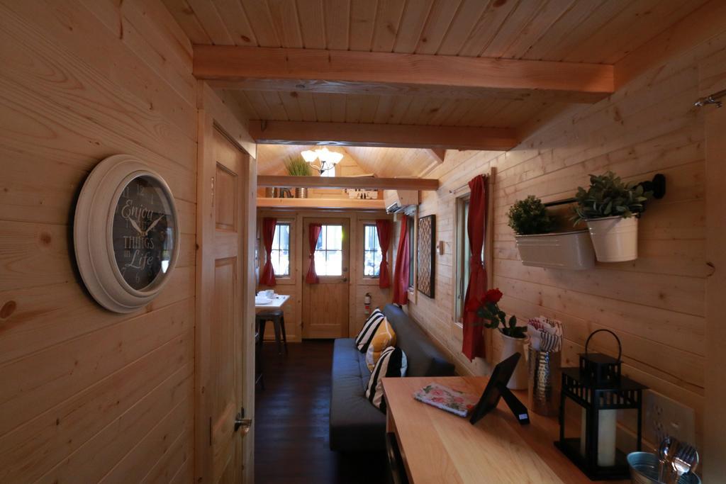 Valley Tiny House 18 Cottonwood