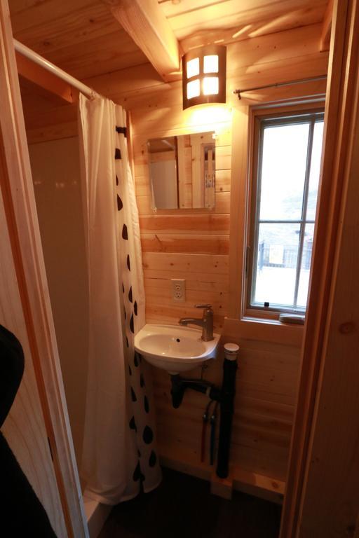 Valley Tiny House 18 *