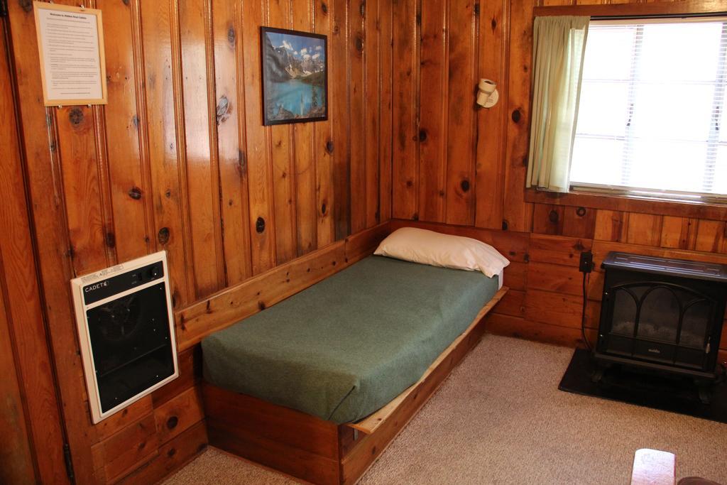 Hidden Rest Cabins Lodge *