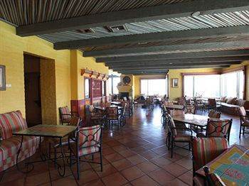 Rancho De Caballeros Resort 3*