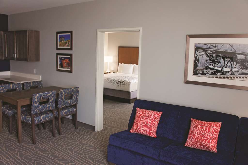 La Quinta By Wyndham Hotel