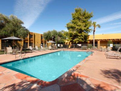 Days By Wyndham Glendale Area Peoria