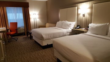 Express & By Ihg 3*