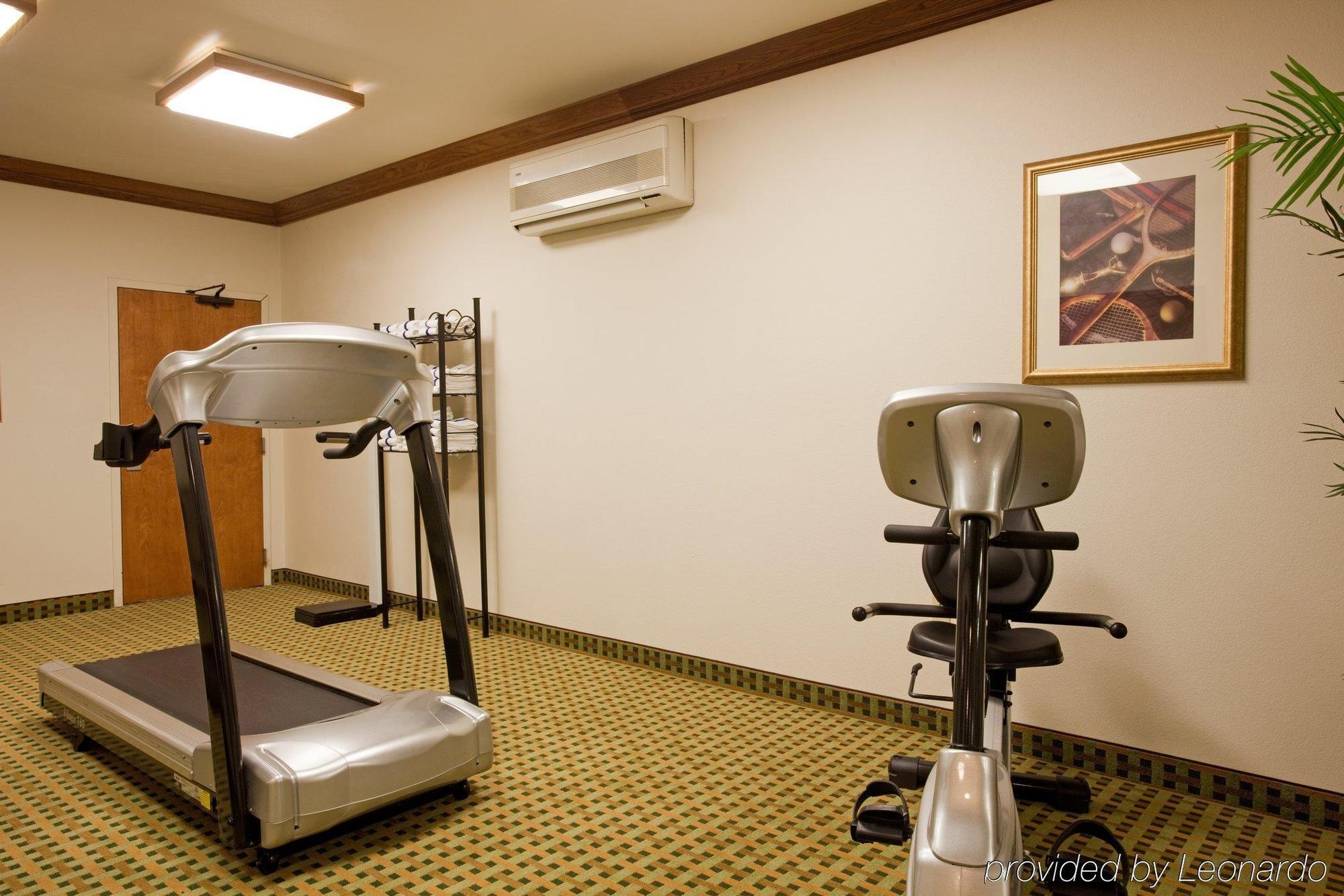 Express By Ihg Hotel 3*