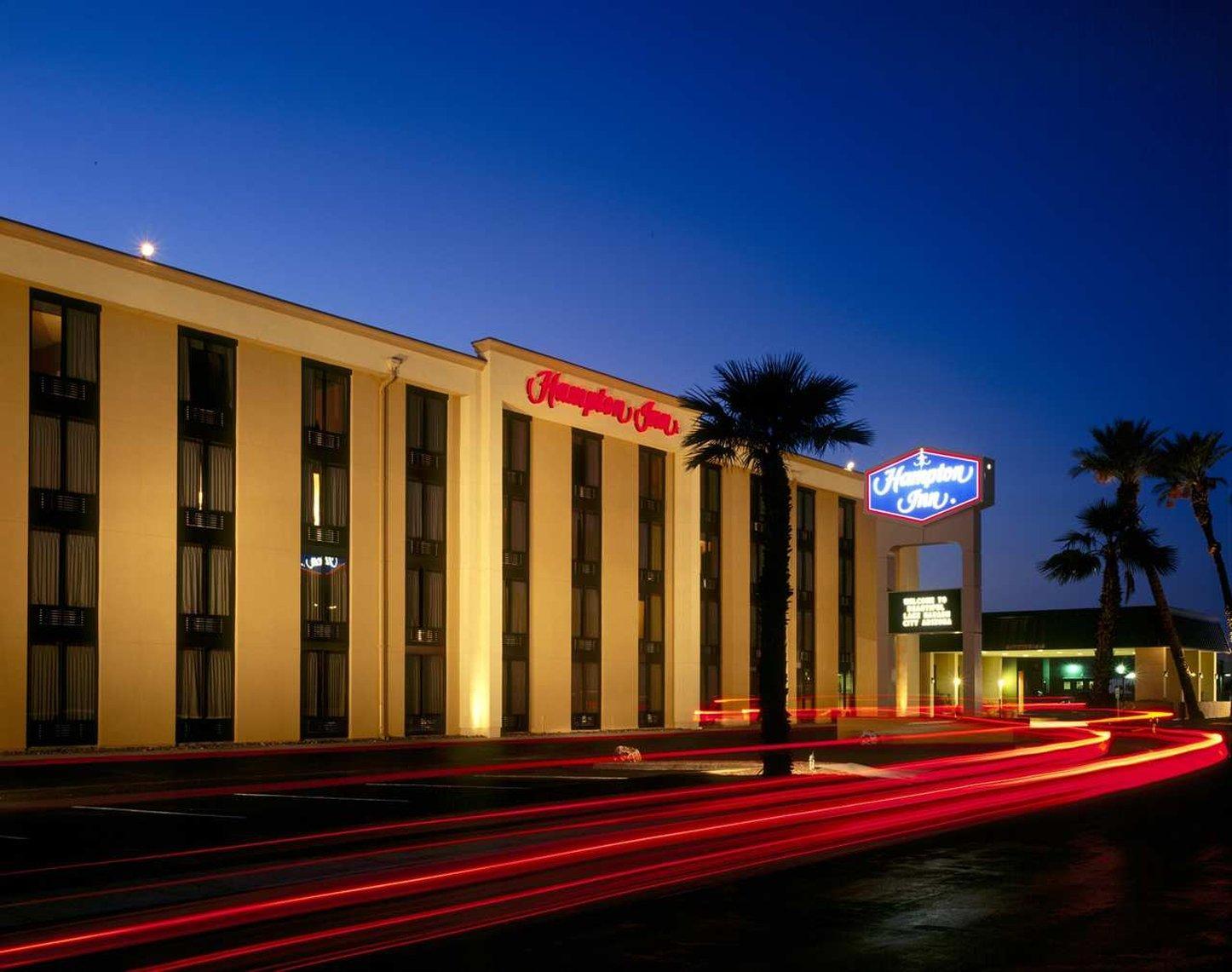 Hampton Havasu Hotel