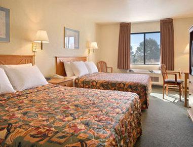 Days & By Wyndham East Hotel