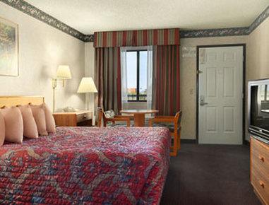 Hotel Days By Wyndham Airport 3*