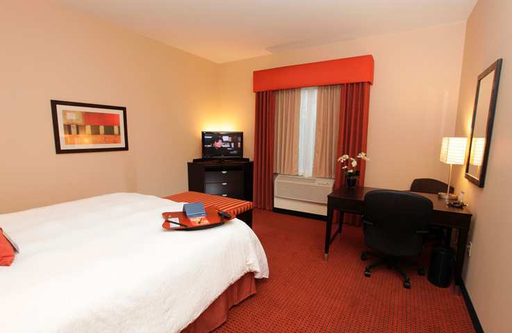 Hampton & Phoenix Fashion Center Hotel Chandler