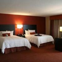 Hotel Hampton & Phoenix Fashion Center
