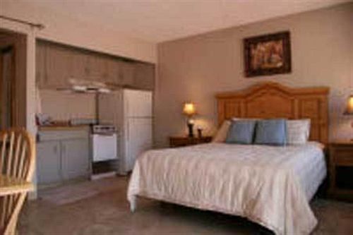 Resort Red Agave 3*
