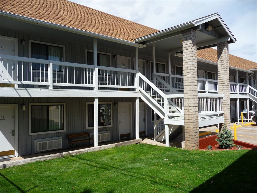 The Kc Show Motel