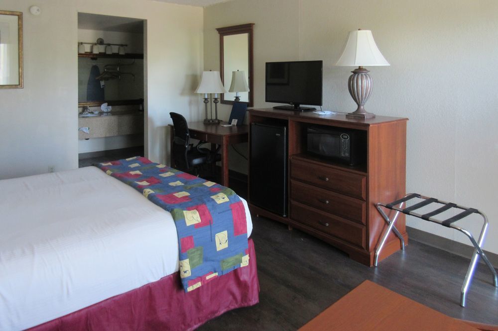 Inn Quality I-10 Exit 304 3*
