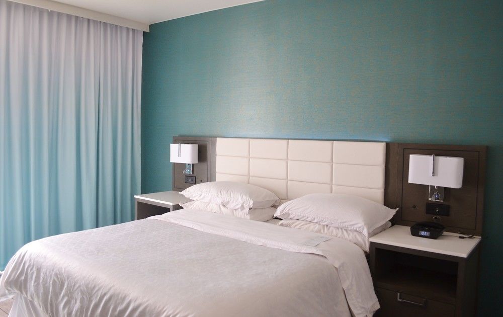 Hotel Sheraton & 3*