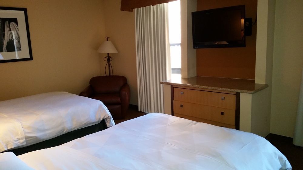 Hotel Embassy By Hilton East 4*