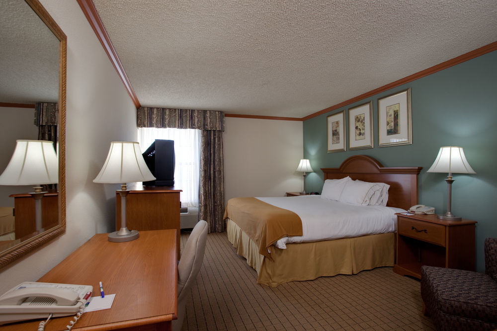 Hotel Express Phoenix-airport/university Drive By Ihg