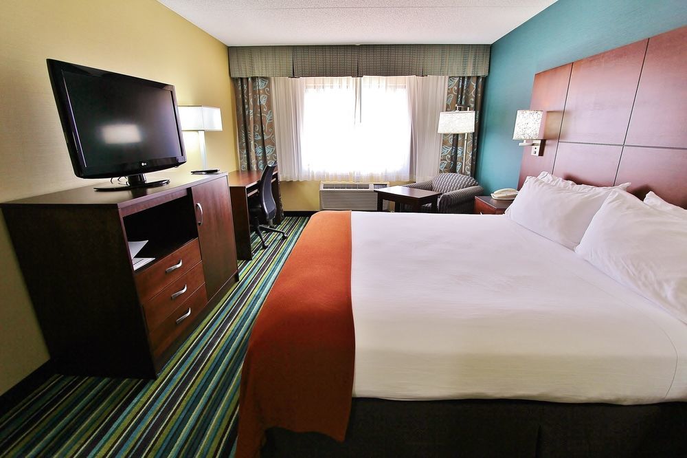 Express By Ihg Hotel