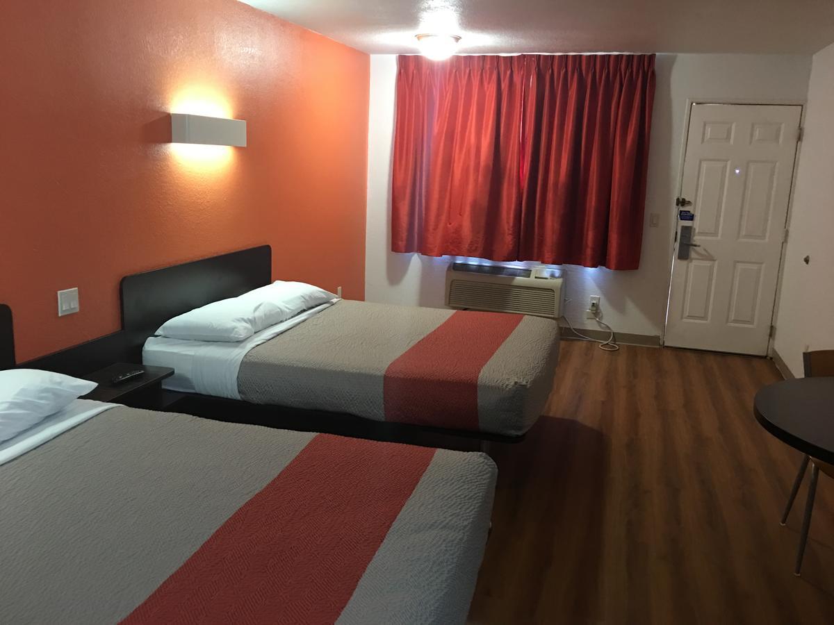6-apache Junction, Az Hotel