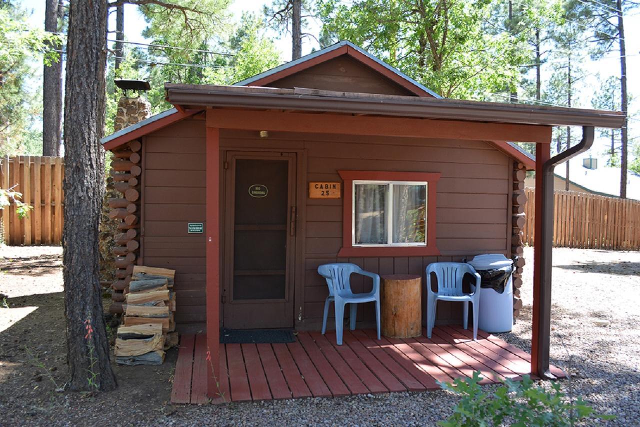 Lodge Whispering Pines