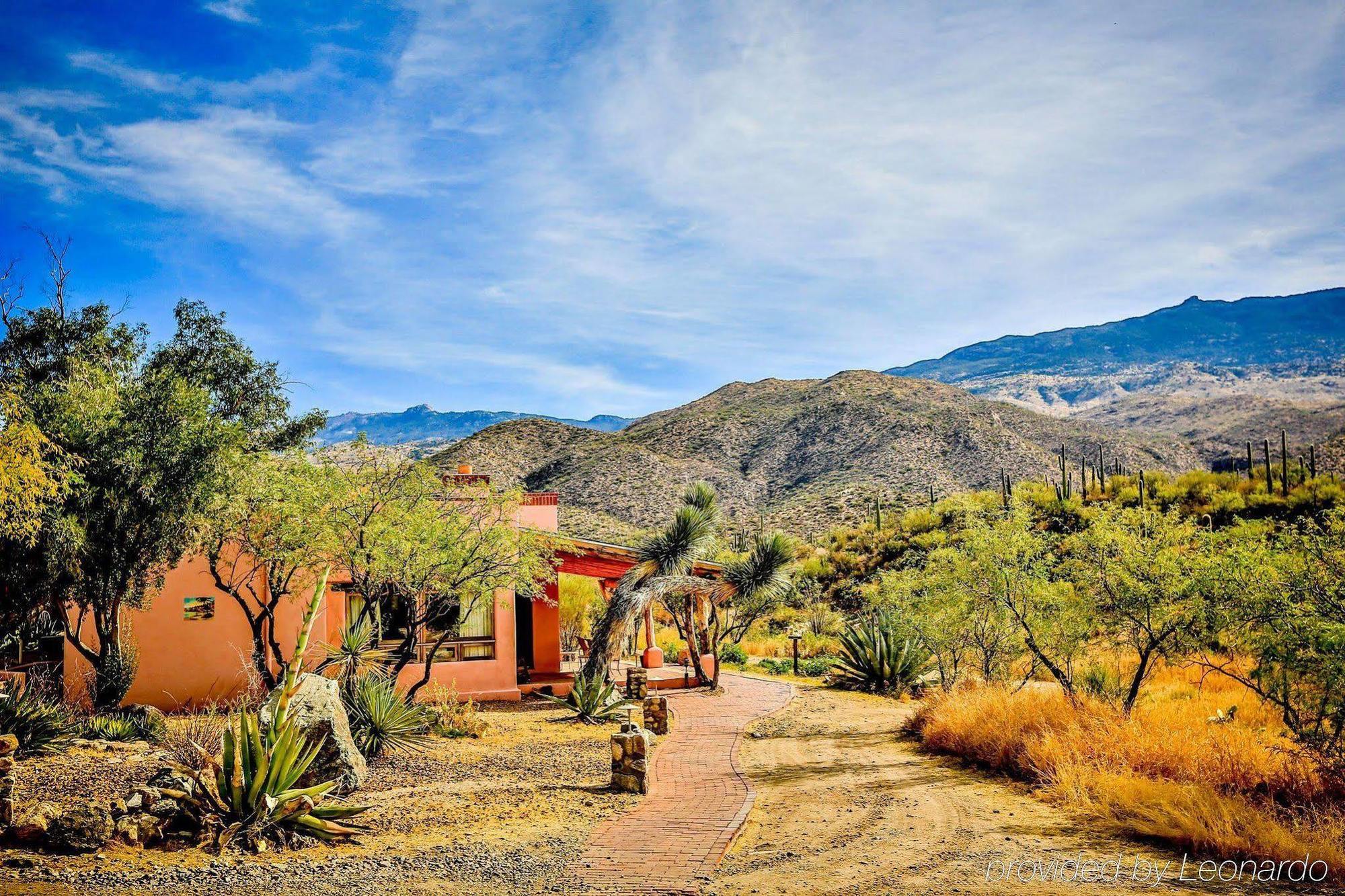 Tanque Guest Ranch Lodge Tucson