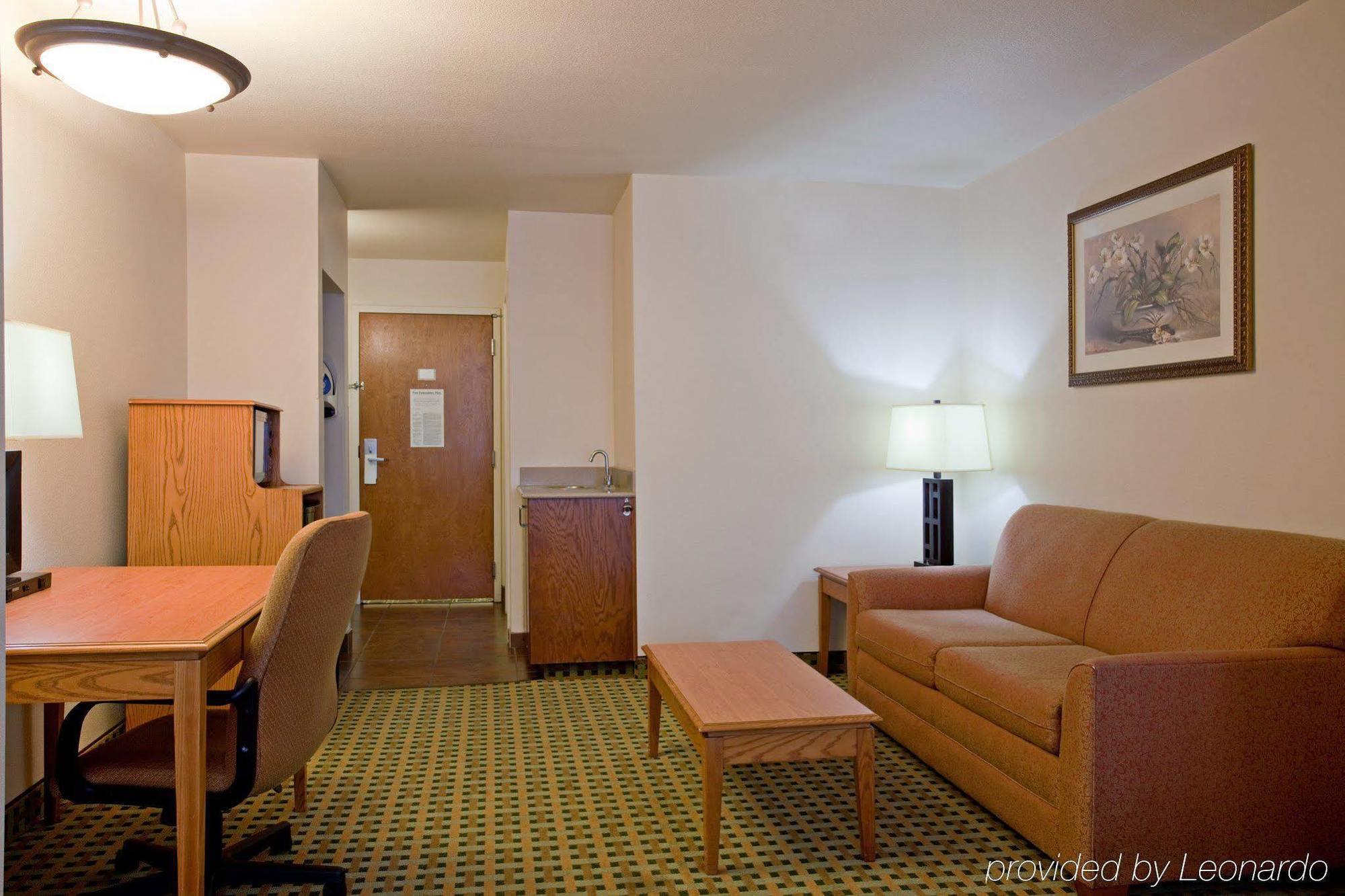 Express By Ihg Hotel