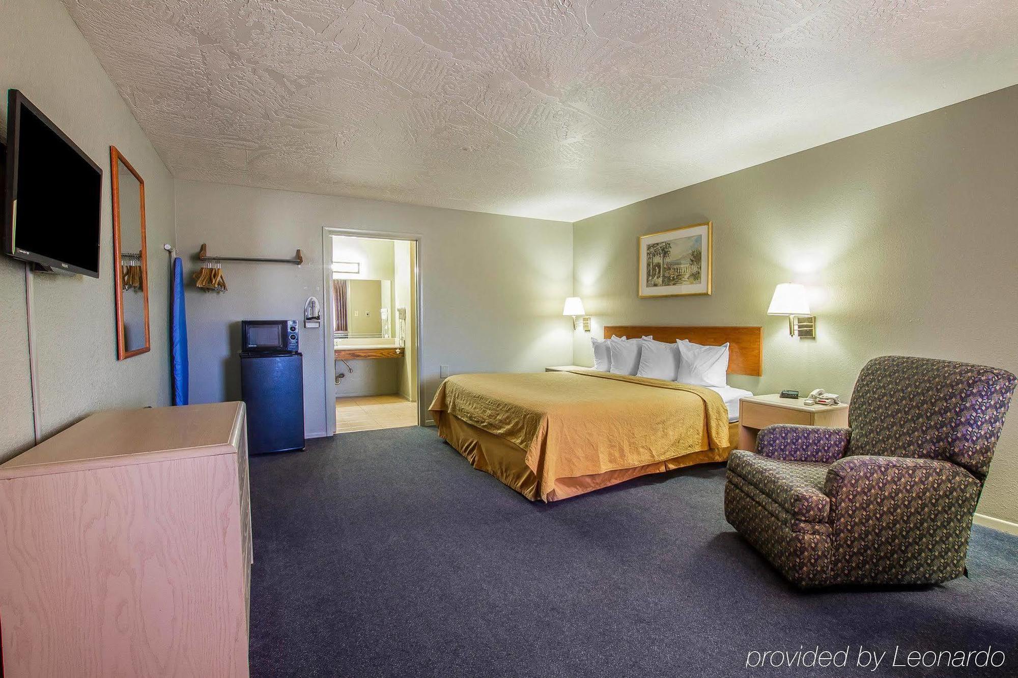 Hotel Lux 2*
