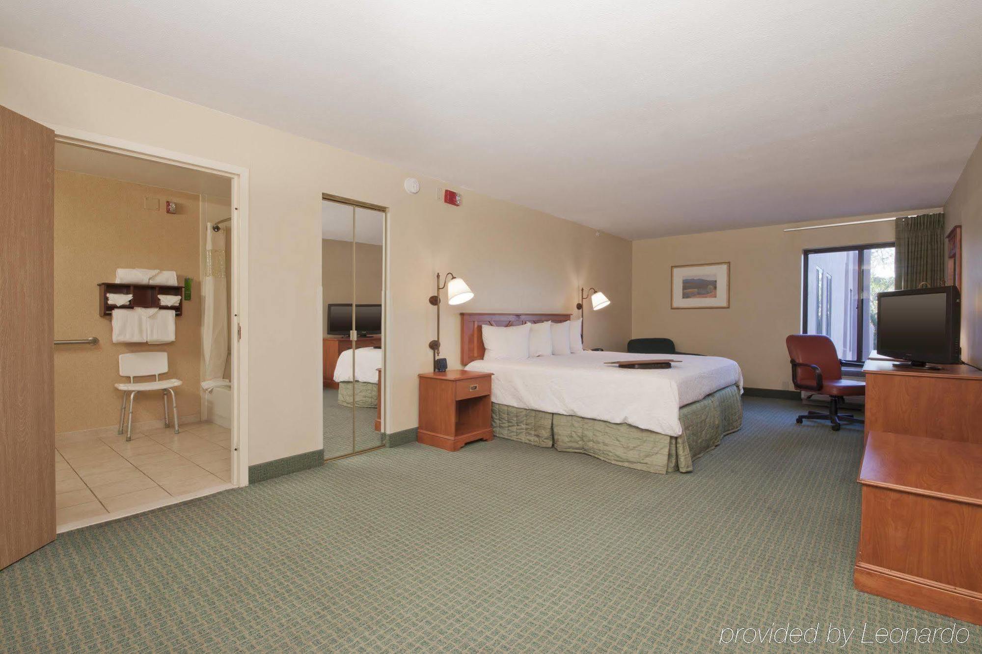 Hotel Hampton