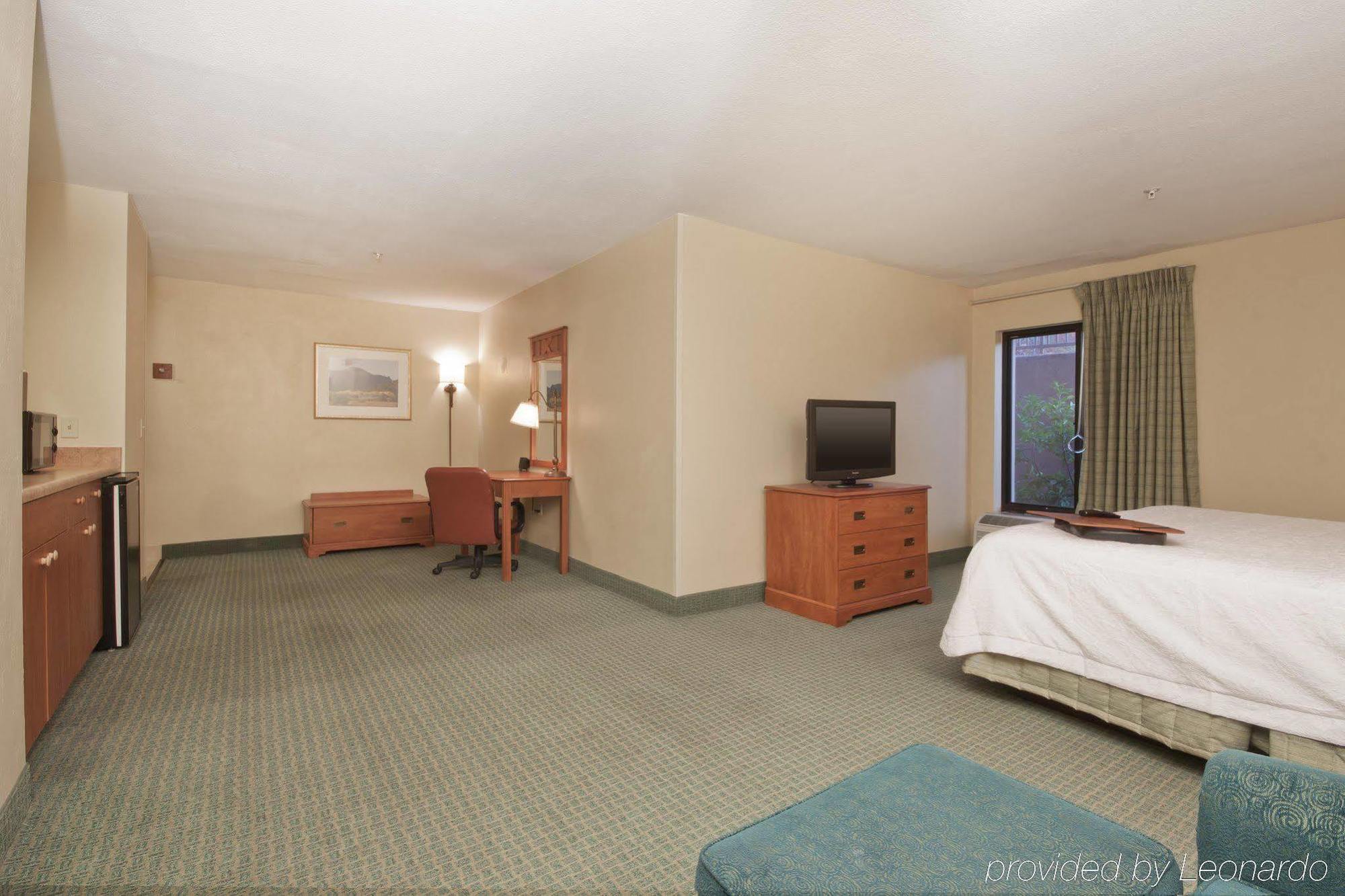 Hotel Hampton