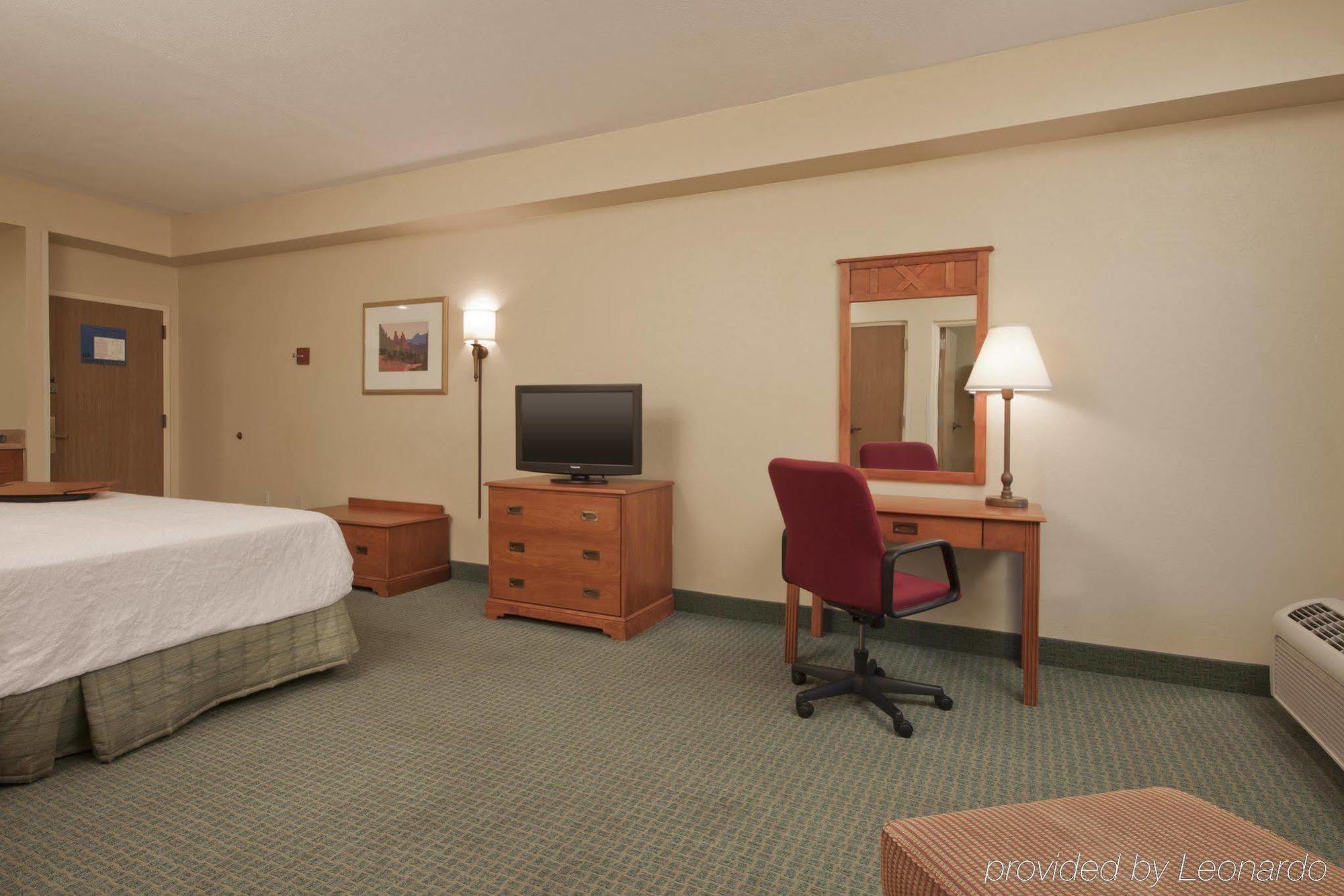 Hotel Hampton