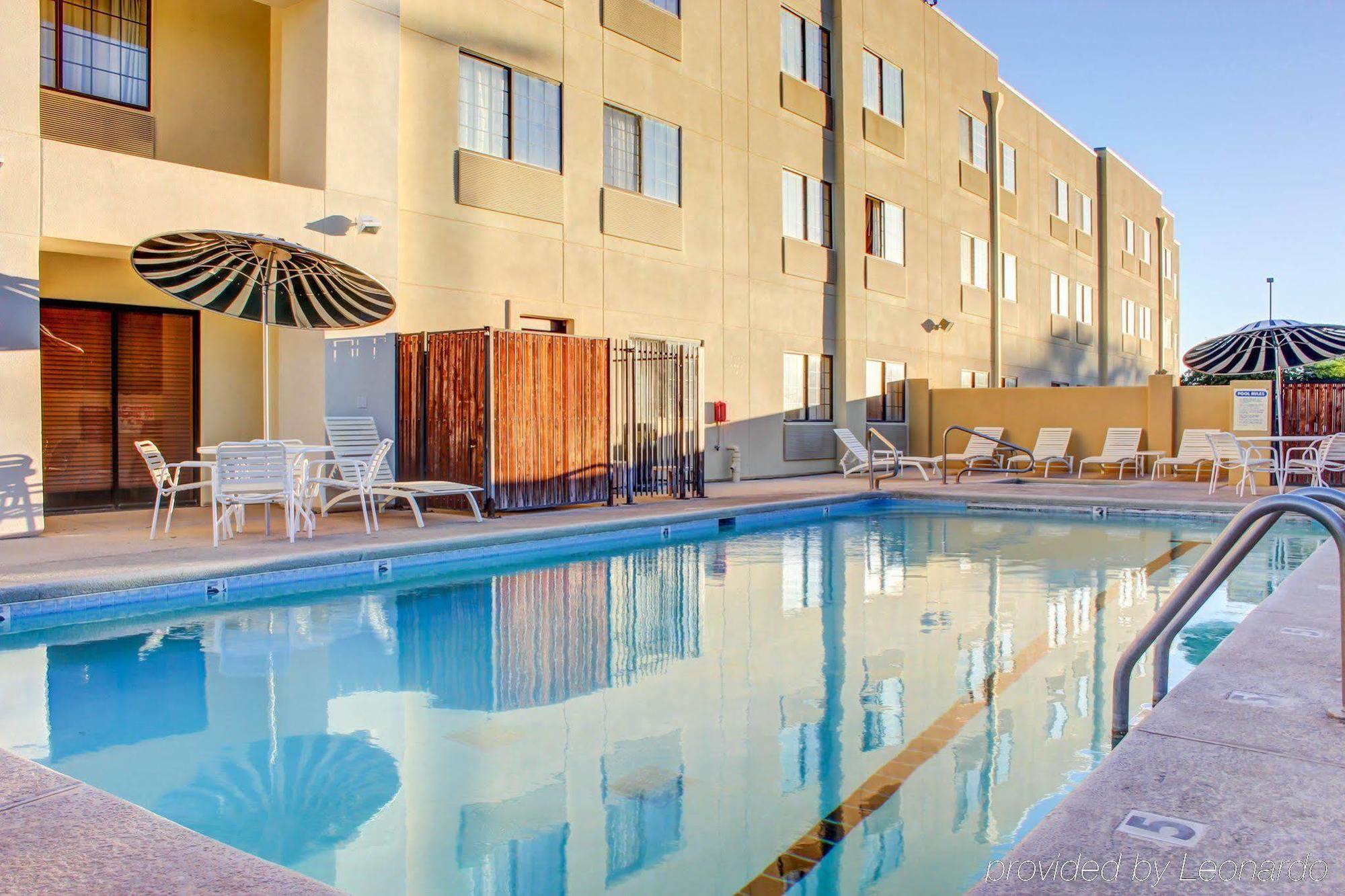Hotel Spark By Hilton Airport 3*
