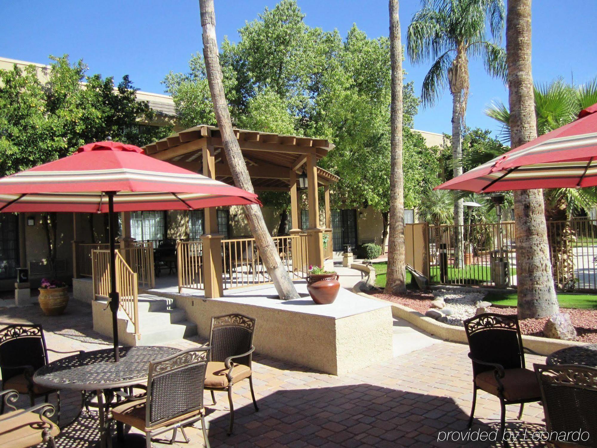 Wyndham Airport & Conference Center 3* Tucson