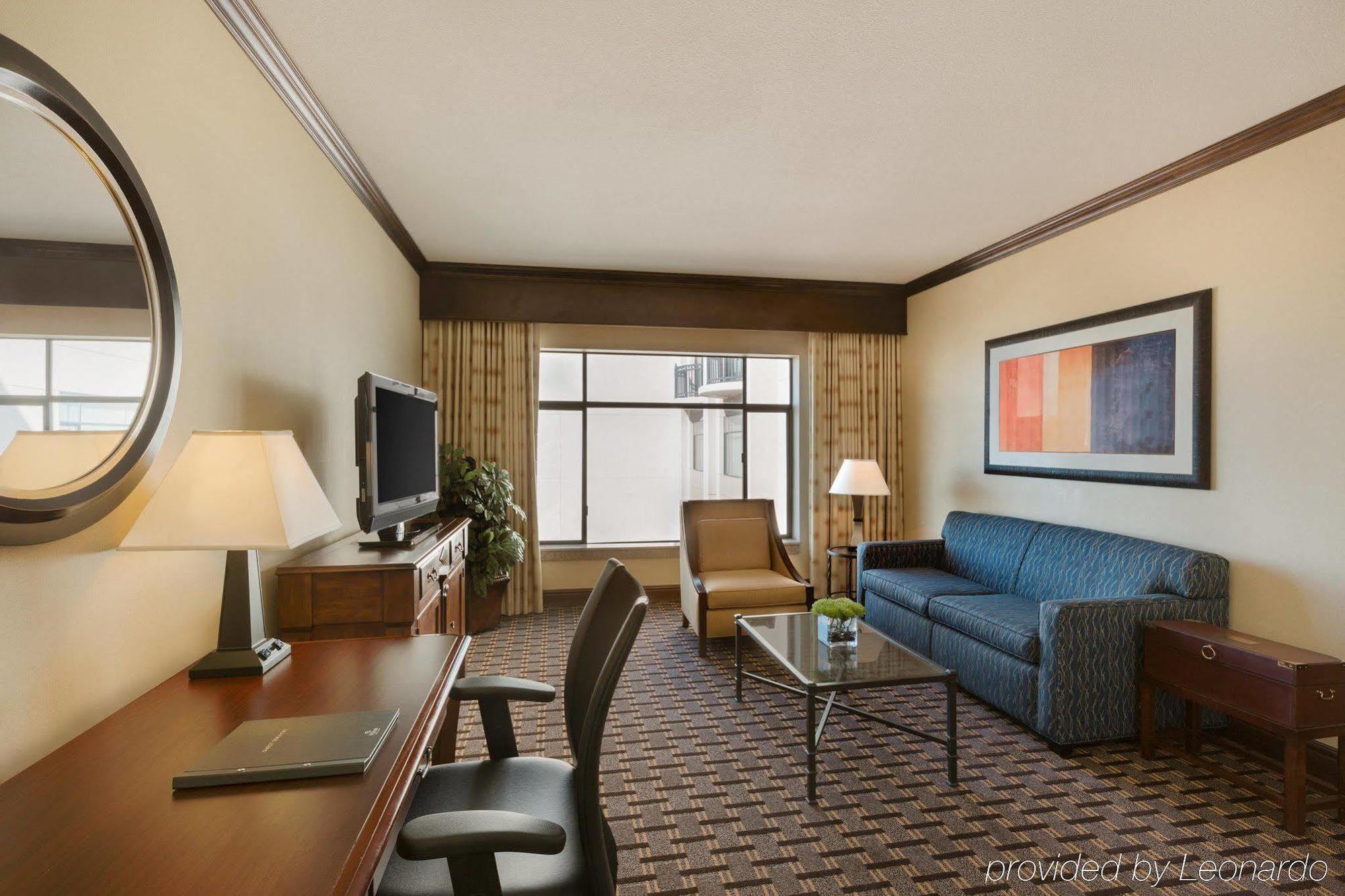 Hilton Phoenix Hotel