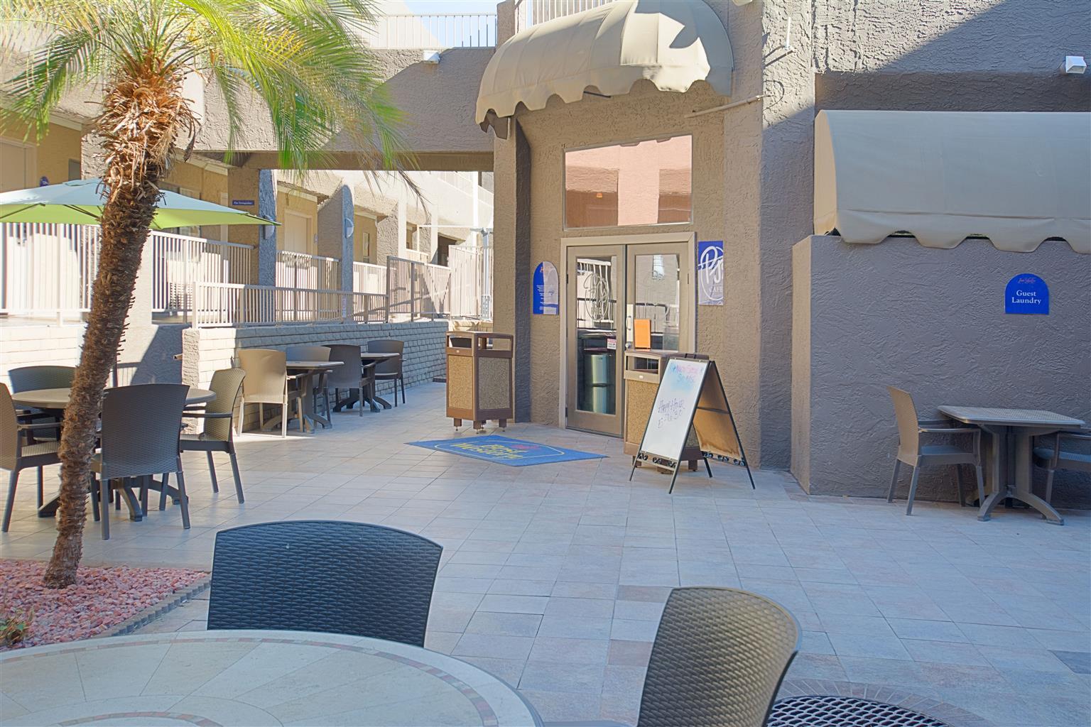 Western Mall & Yuma