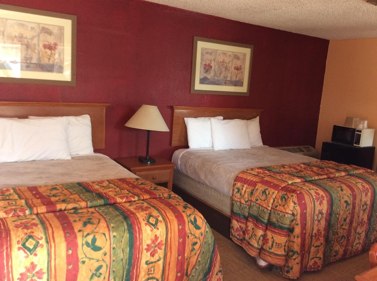 El Rancho Hotel