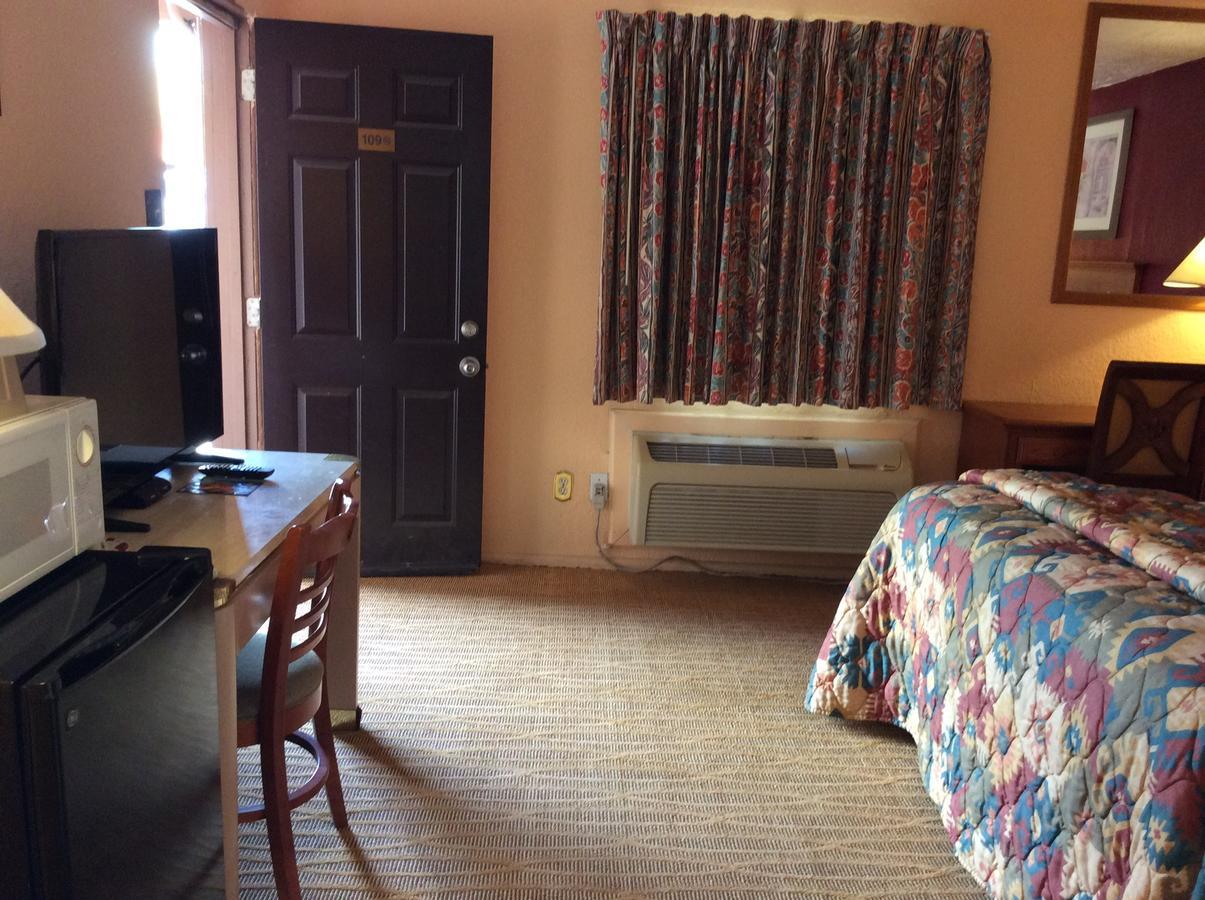 El Rancho Hotel Globe