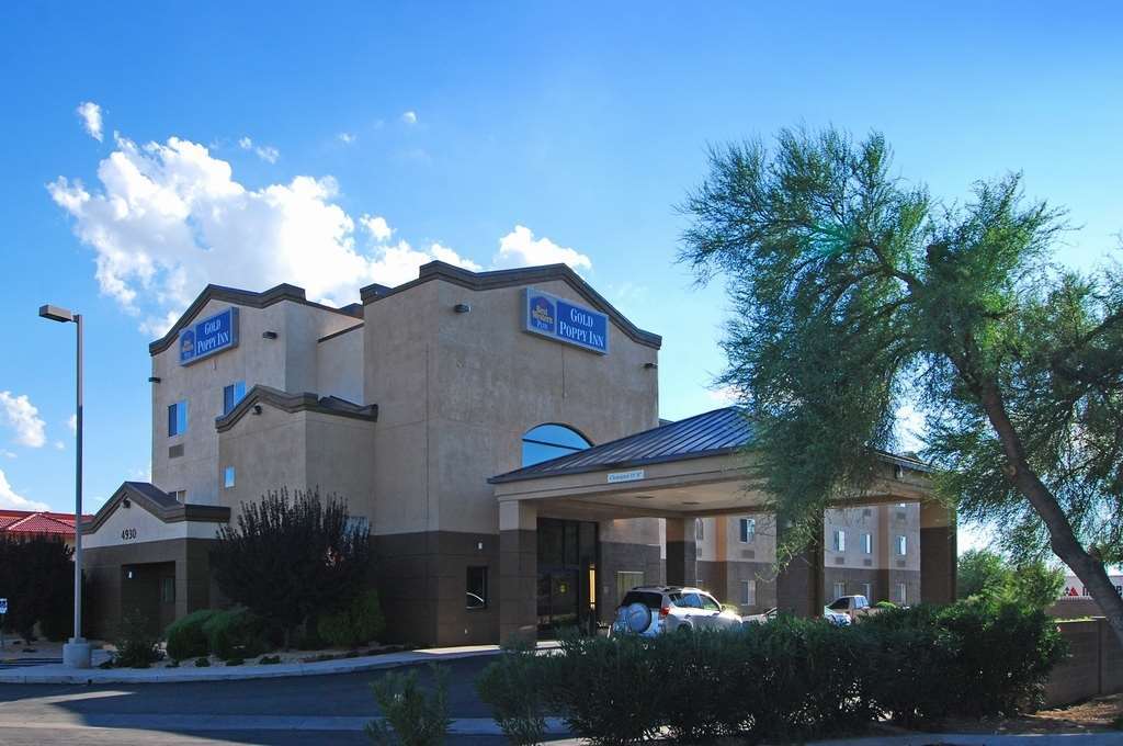 Western Gold Poppy Hotel 3*