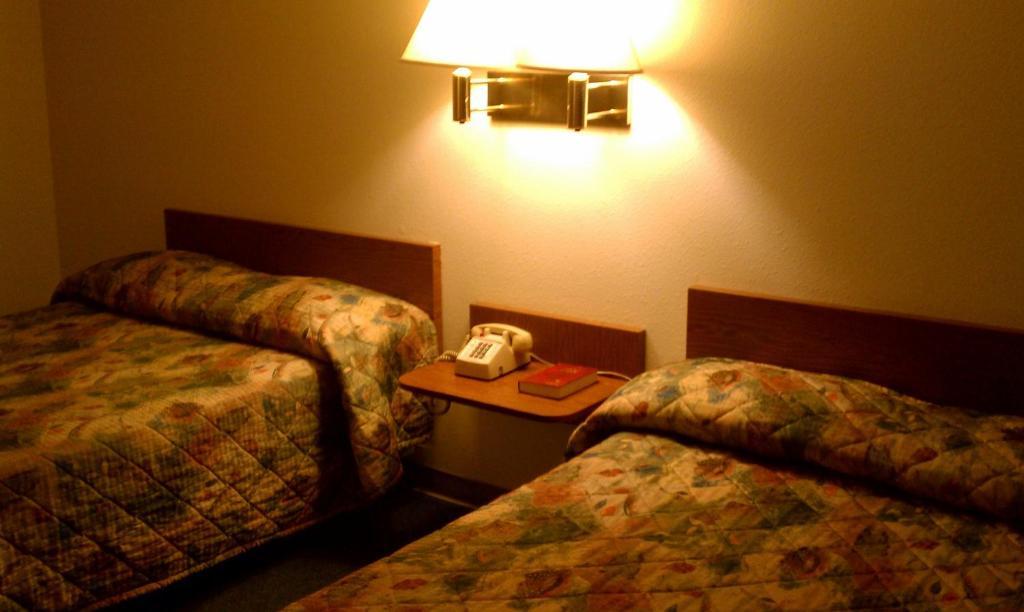 Colorado River Value Hotel Bullhead City