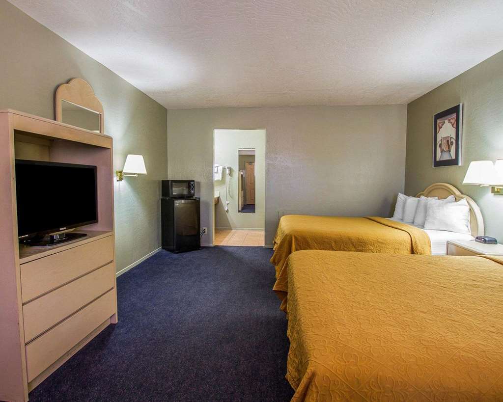 Lux Hotel 2*