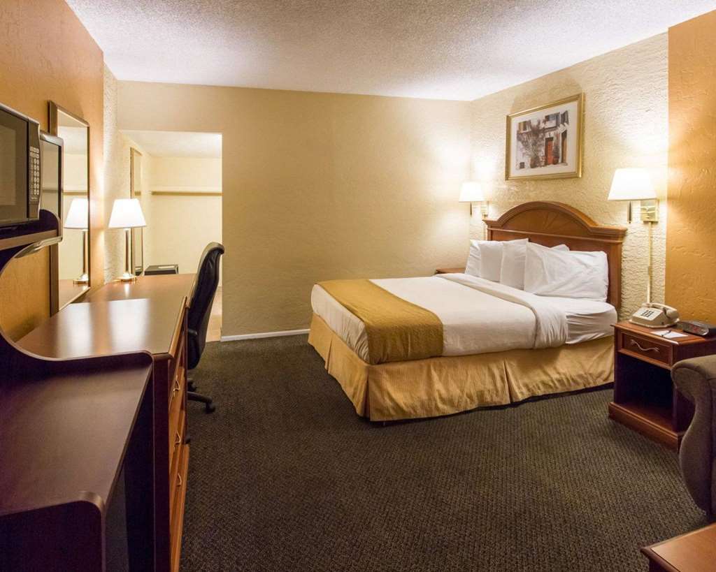 Quality & - Phoenix West Hotel 2*