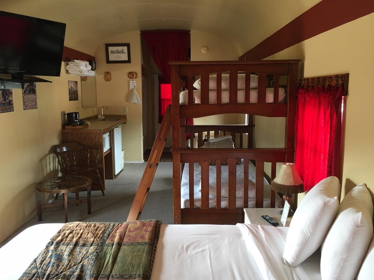 The Canyon & Rv Park Motel