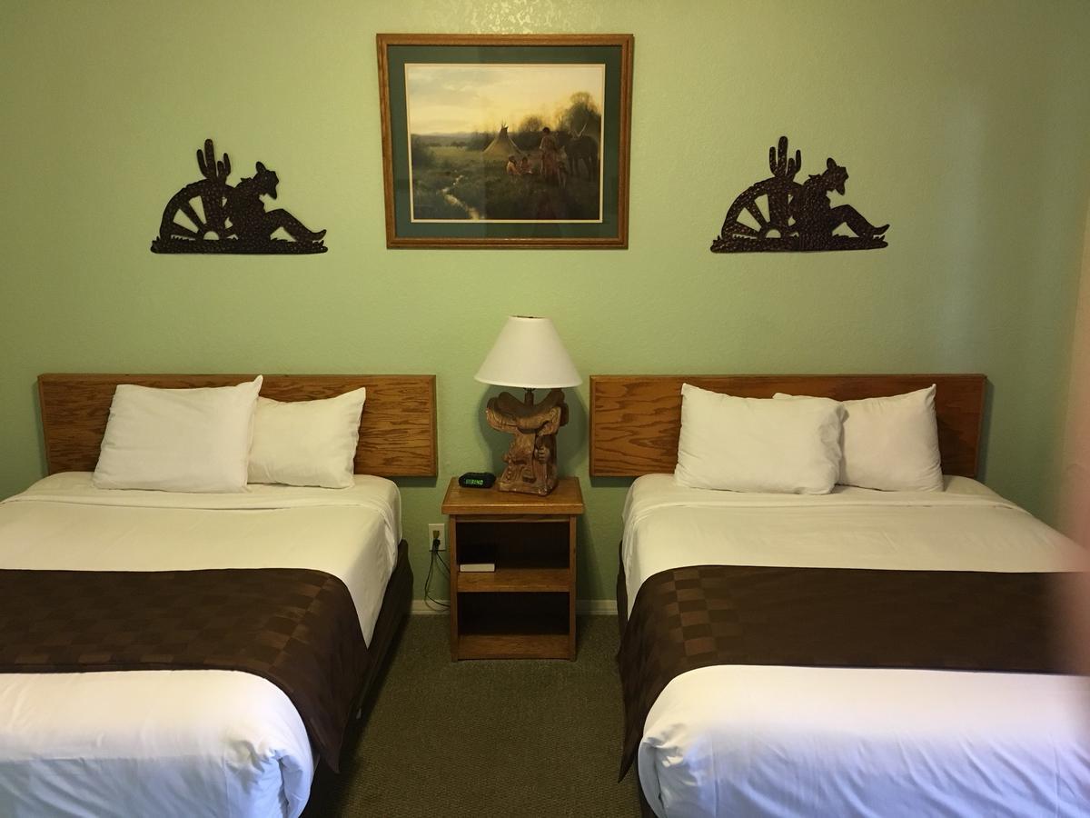 The Canyon & Rv Park Motel