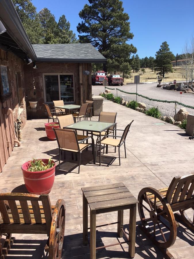 The Canyon & Rv Park Motel