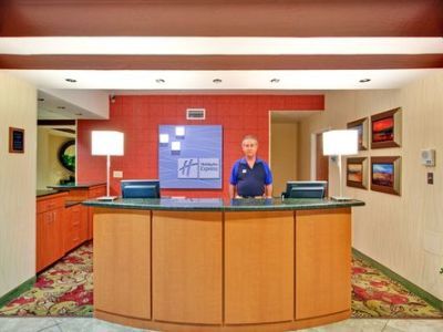 Greentree & Hotel 2*